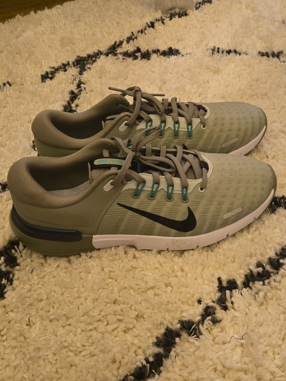 Nike Olive Green & Black Men's Training Sneakers